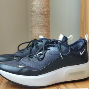 Nike Air Max Dia SE